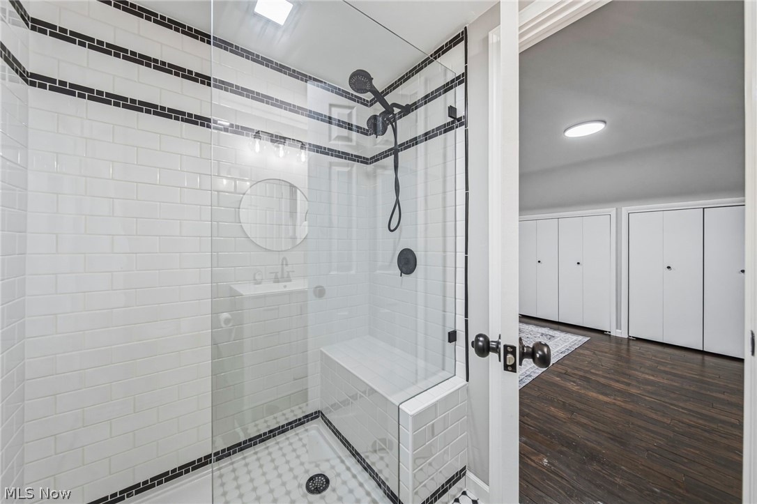 Maniaci - Residential