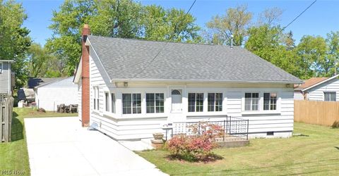 Homes For Sale - 908 Peach Boulevard<br/> Willoughby, OH 44094