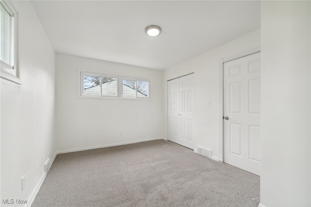 6523 Charles Road, North Olmsted, Ohio image 18