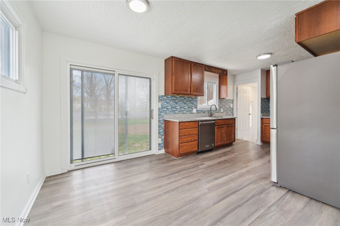 6523 Charles Road, North Olmsted, Ohio image 15