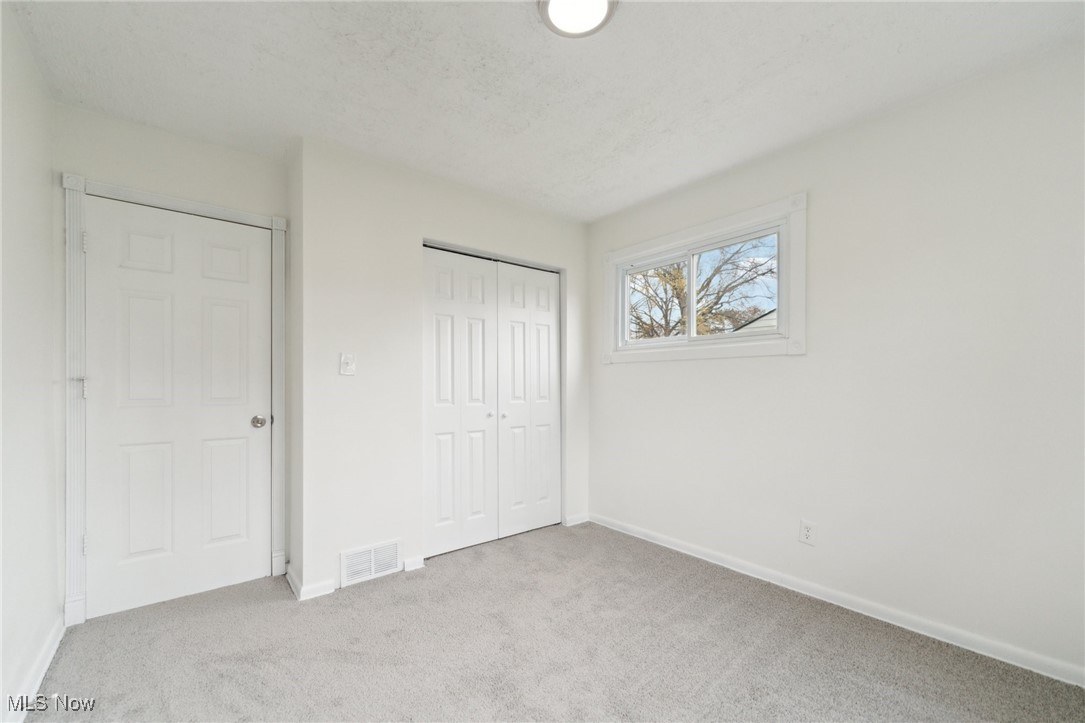 6523 Charles Road, North Olmsted, Ohio image 23