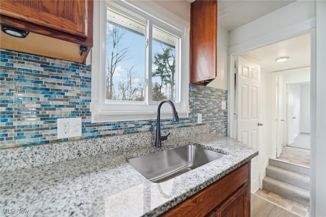 6523 Charles Road, North Olmsted, Ohio image 17