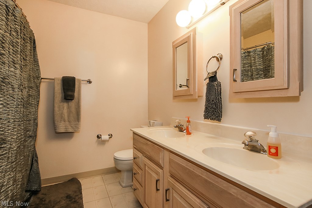 Sandpiper Condo - Residential