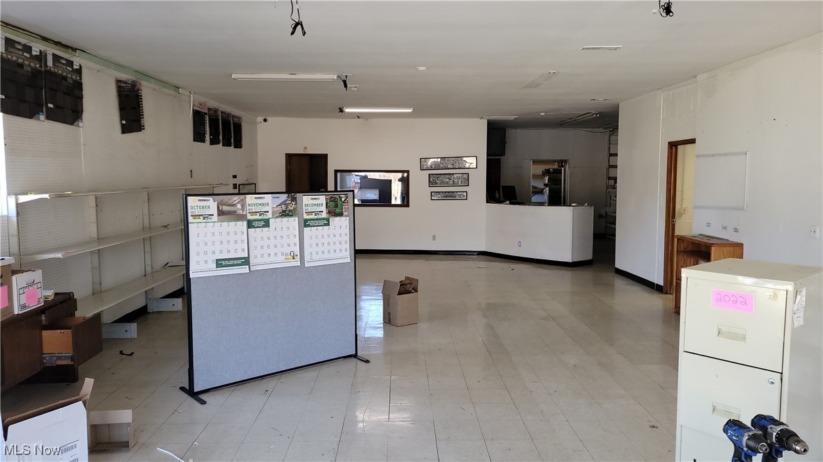 Briarcliff - Commercial Sale