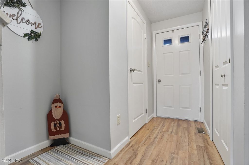 Photo of 3860 Lake Run Boulevard, Stow, OH 44224 (MLS # 5174265)