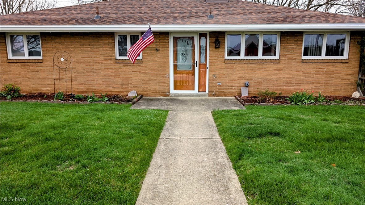 143 St Johns Road, Weirton, West Virginia image 1