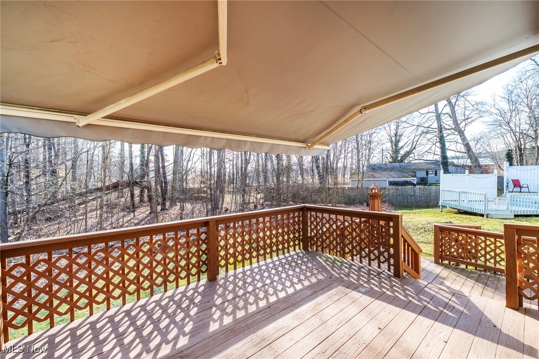 421 Hills Creek Road, Brookfield, Ohio image 41