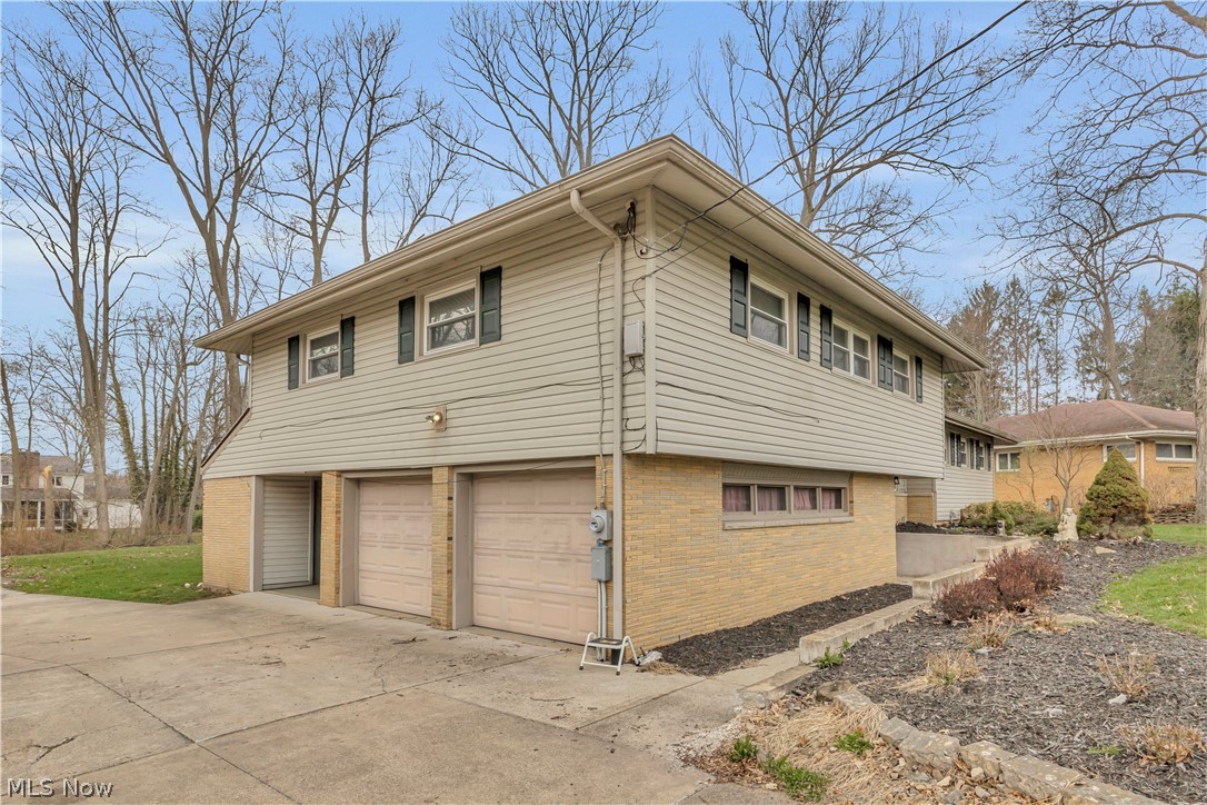 Hitchcock Heights - Residential