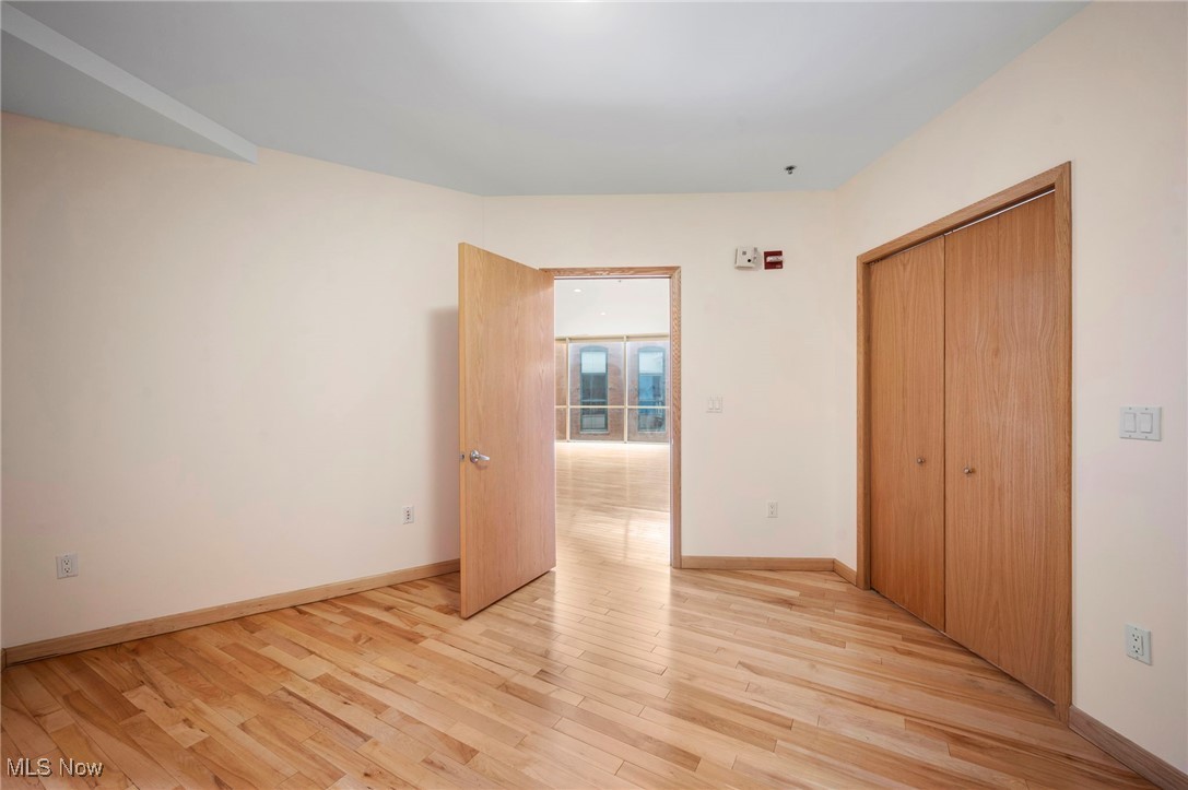 Pinnacle Condominium - Residential Lease