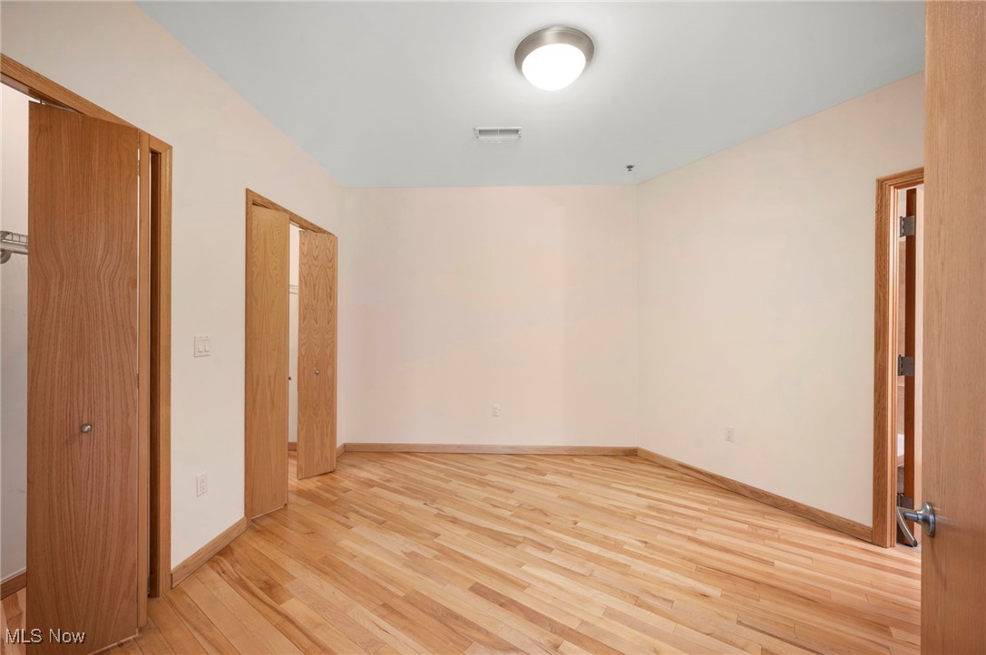 Pinnacle Condominium - Residential Lease