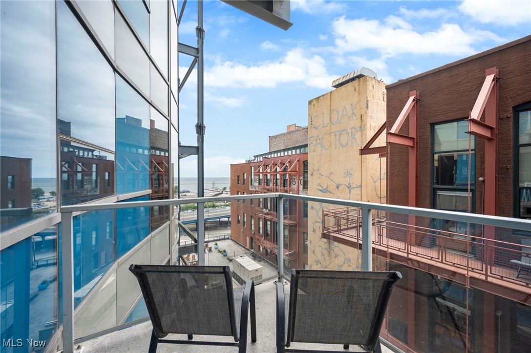 Pinnacle Condominium - Residential Lease