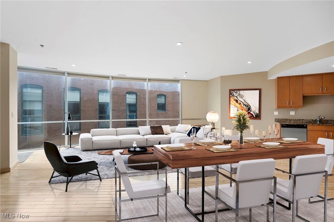 Pinnacle Condominium - Residential Lease