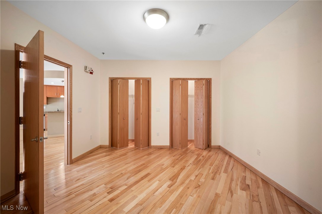 Pinnacle Condominium - Residential Lease