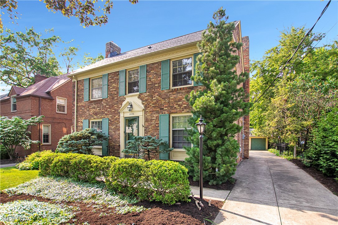 21106 Morewood