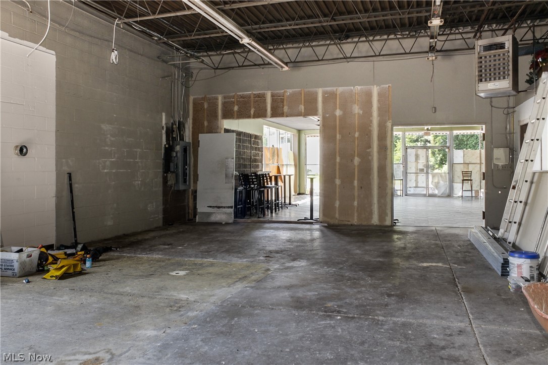 Ainsworths Add - Commercial Lease