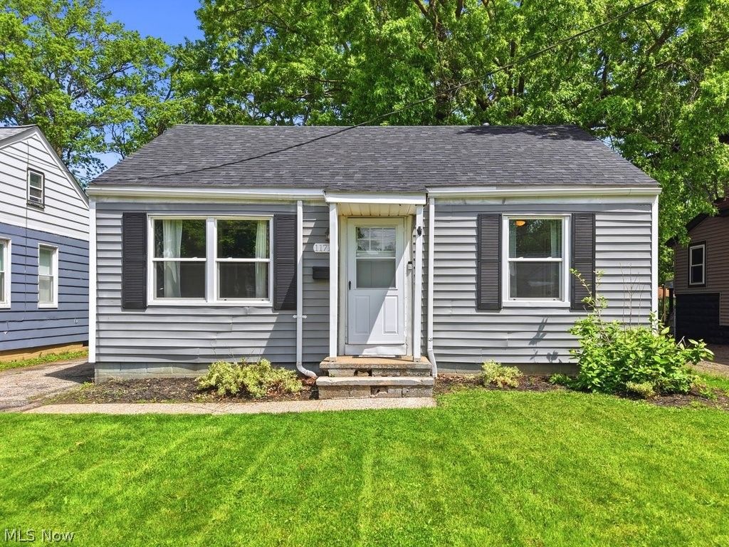 Photo of 11718 Kirton Avenue, Cleveland, OH 44135 (MLS # 5211914)