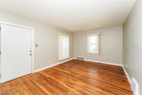 Tiny photo for 16315 Westview Avenue, Cleveland, OH 44128 (MLS # 5203407)