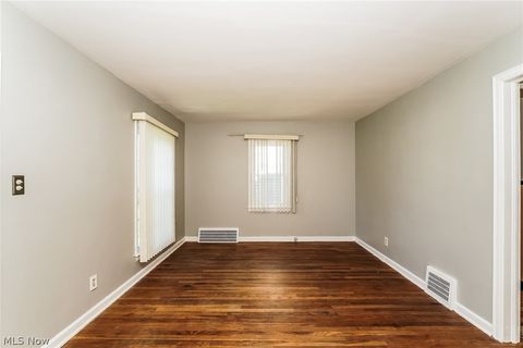 Tiny photo for 16315 Westview Avenue, Cleveland, OH 44128 (MLS # 5203407)