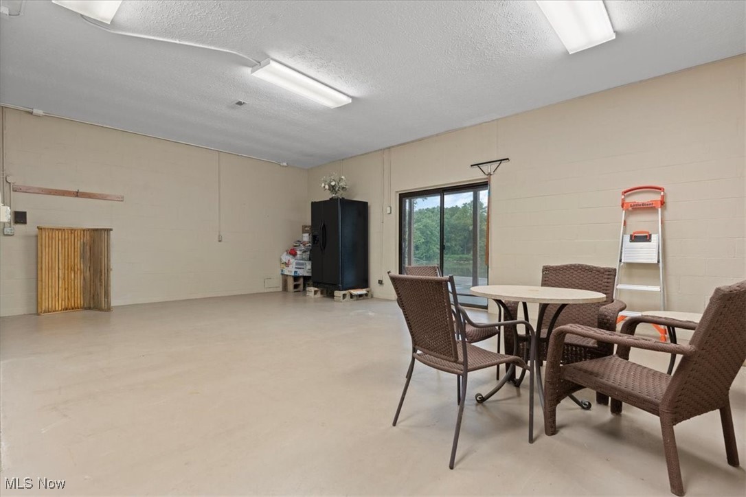 Vienna, West Virginia 26105, United States, 2 Bedrooms Bedrooms, ,3 BathroomsBathrooms,Residential,Active,148761