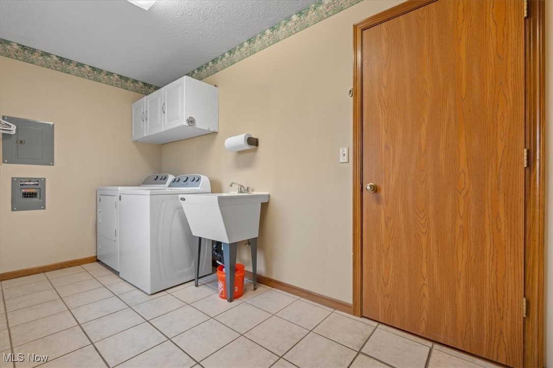 Vienna, West Virginia 26105, United States, 2 Bedrooms Bedrooms, ,3 BathroomsBathrooms,Residential,Active,148761