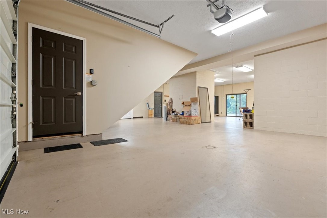 Vienna, West Virginia 26105, United States, 2 Bedrooms Bedrooms, ,3 BathroomsBathrooms,Residential,Active,148761