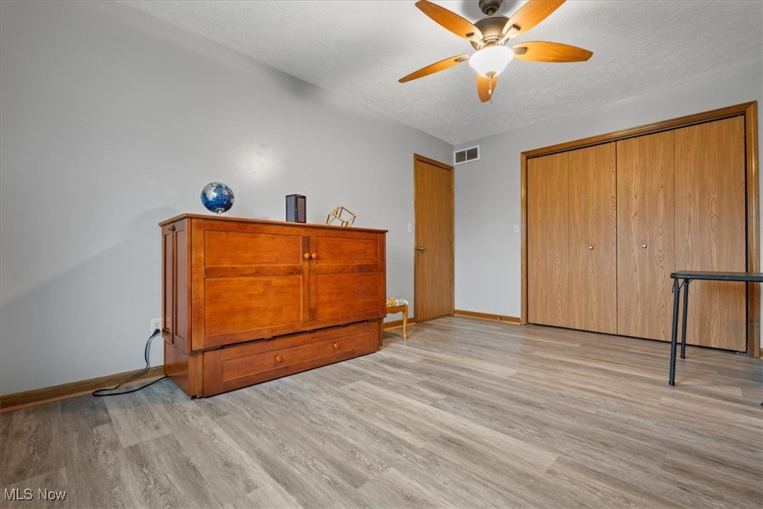 Vienna, West Virginia 26105, United States, 2 Bedrooms Bedrooms, ,3 BathroomsBathrooms,Residential,Active,148761