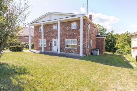 Homes For Sale - 3466 Pennsylvania Avenue<br/> Weirton, WV 26062