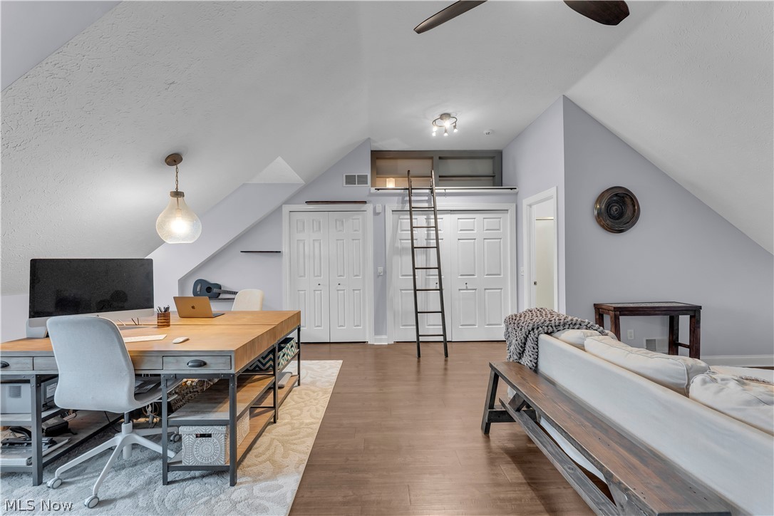 Riverside Gardens - Residential