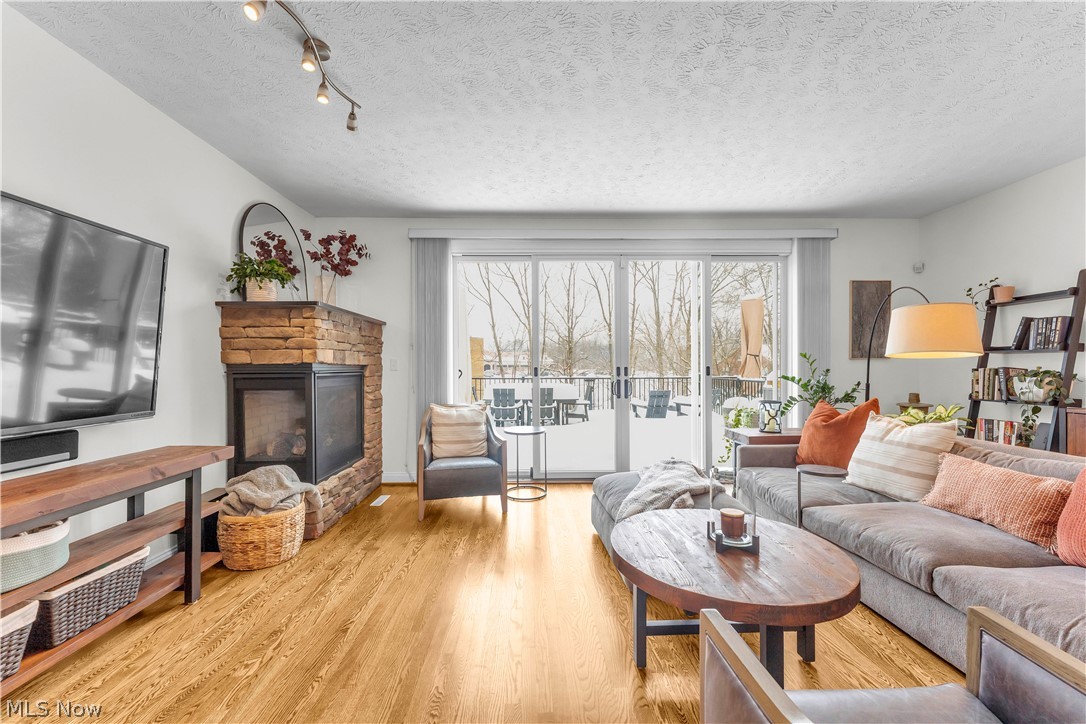 Riverside Gardens - Residential