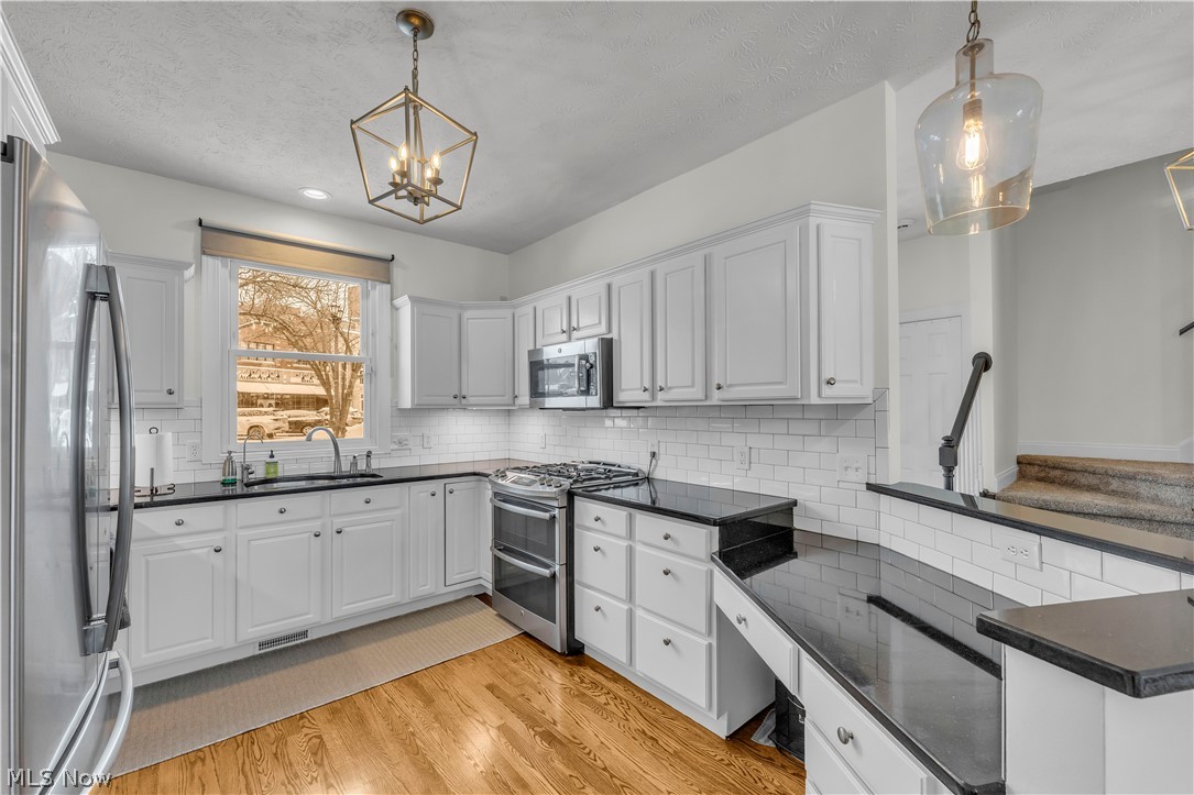 Riverside Gardens - Residential