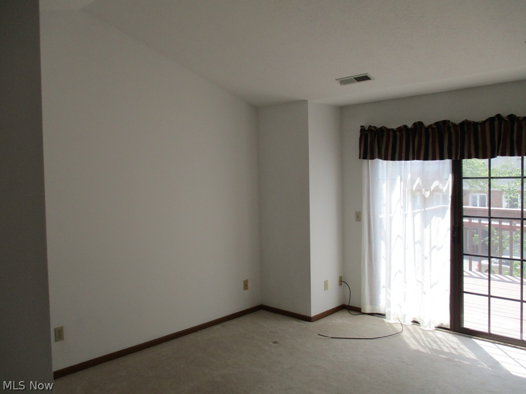 Ledgewater Falls Condo - Residential Lease