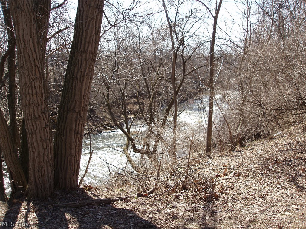 Ledgewater Falls Condo - Residential Lease