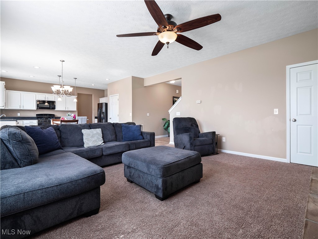 12174 Edgehill Oval, Strongsville, Ohio image 7