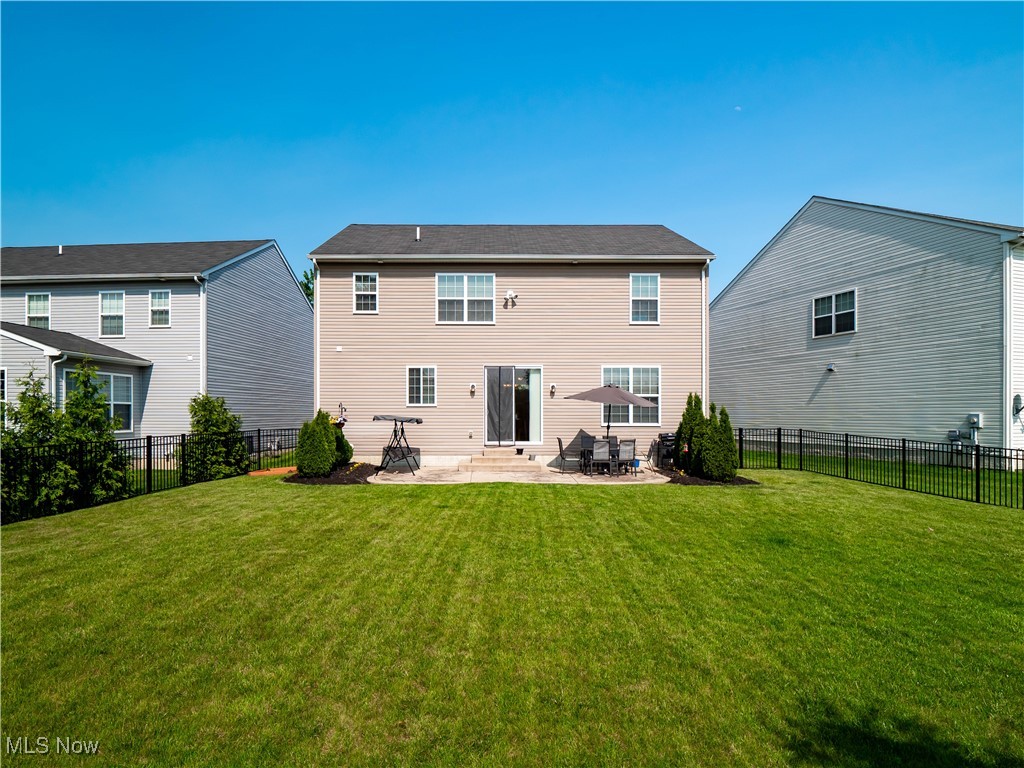 12174 Edgehill Oval, Strongsville, Ohio image 41