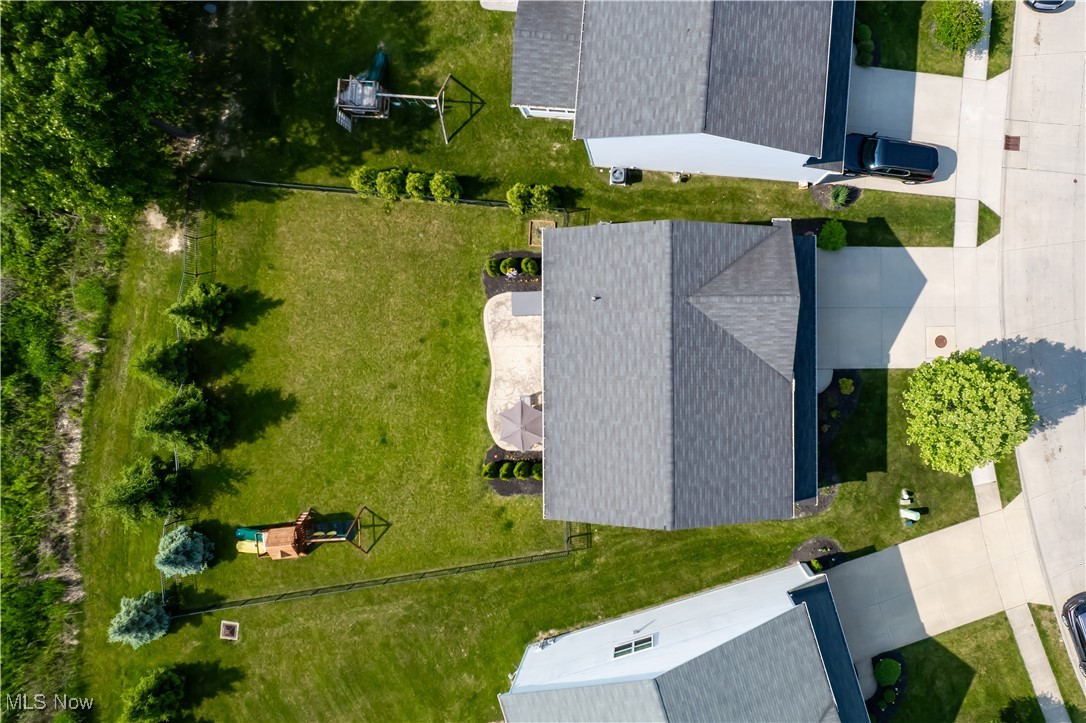 12174 Edgehill Oval, Strongsville, Ohio image 48