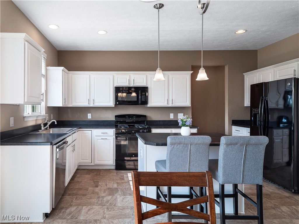 12174 Edgehill Oval, Strongsville, Ohio image 12