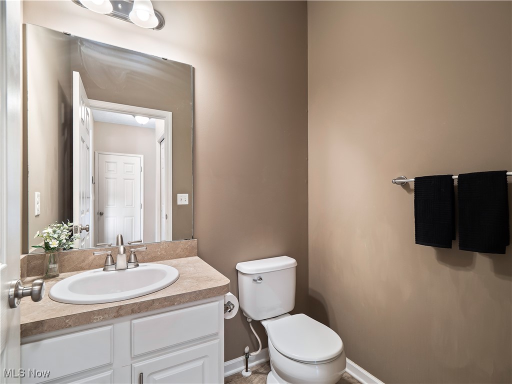12174 Edgehill Oval, Strongsville, Ohio image 18