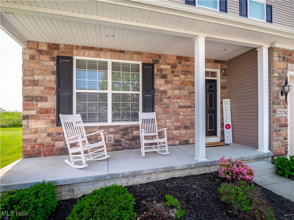 12174 Edgehill Oval, Strongsville, Ohio image 40