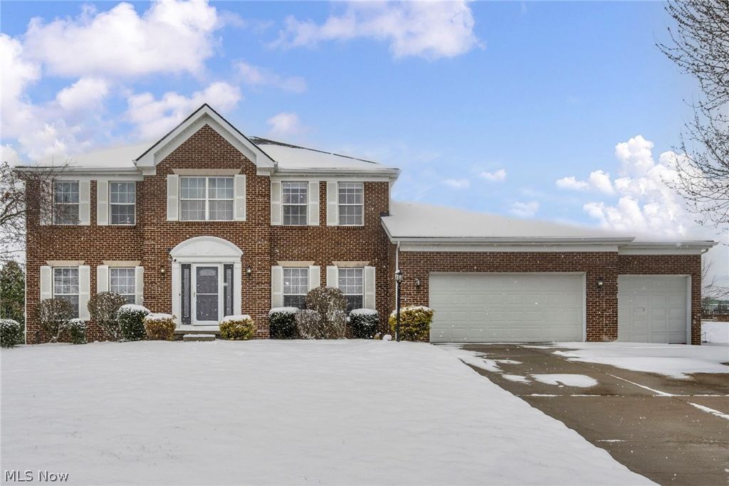 Photo of 1273 Muchney Circle, Akron, OH 44312 (MLS # 5193900)