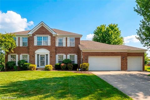 1273 Muchney Circle Akron OH 44312