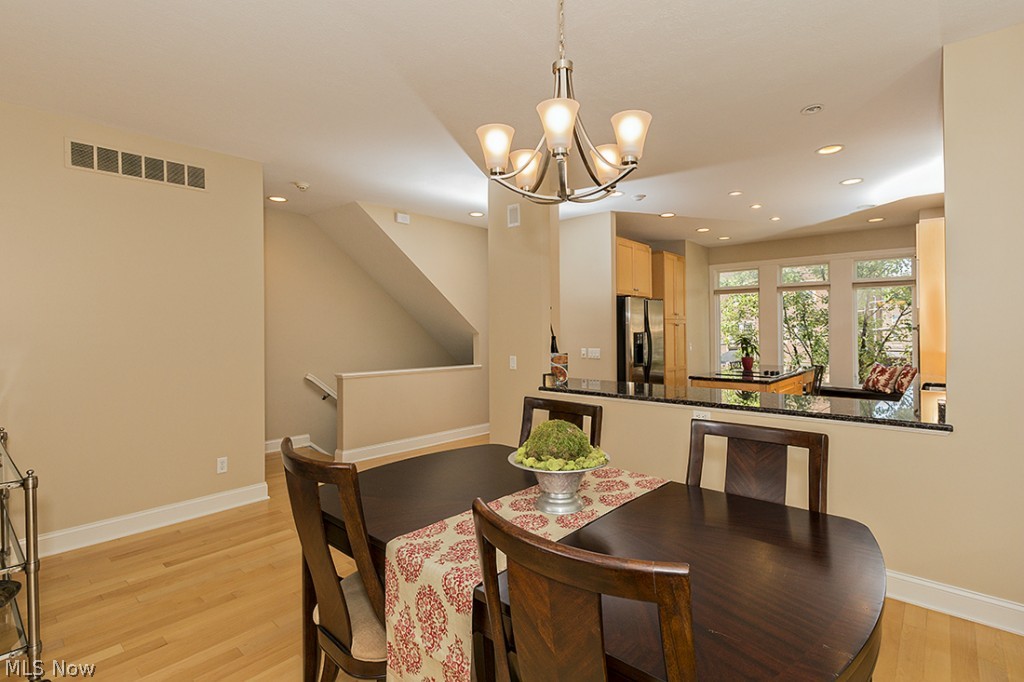 Cedarmount Condo Ph 03 - Residential