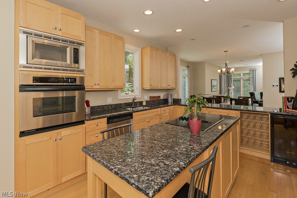 Cedarmount Condo Ph 03 - Residential