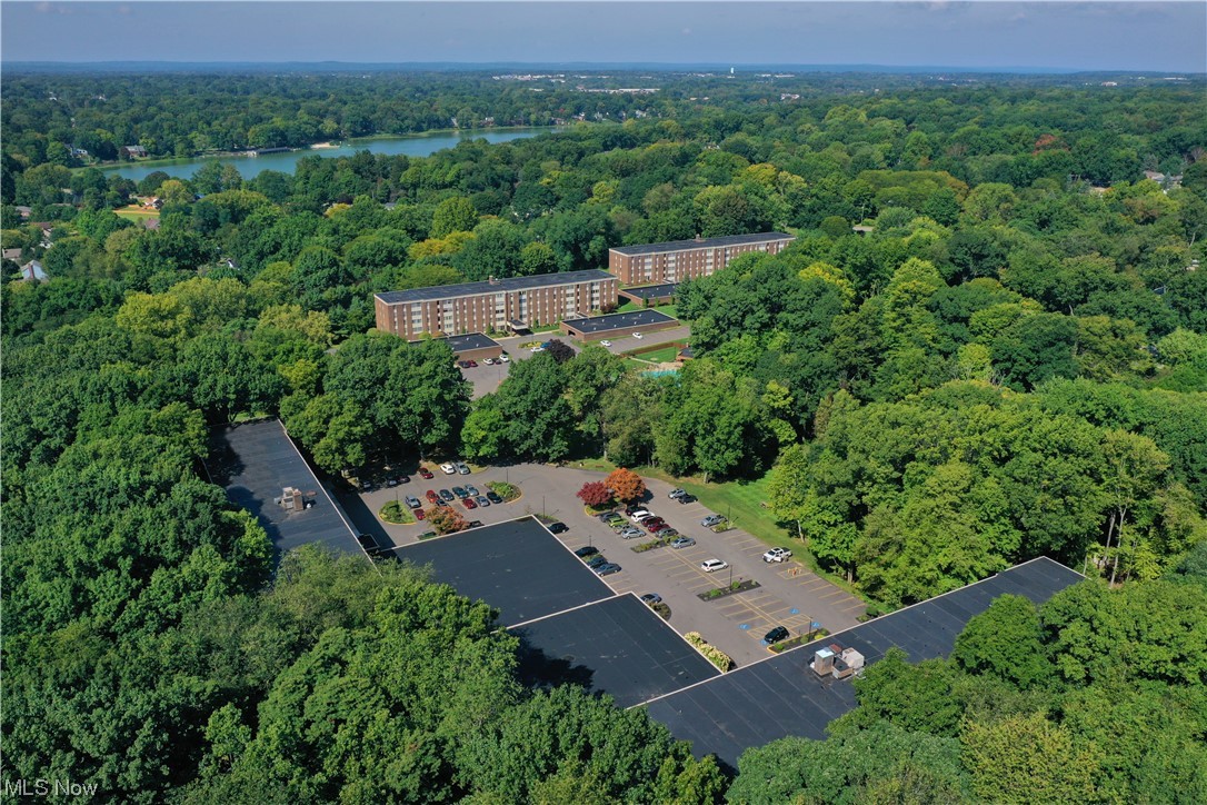 Silver Lake Towers - Residential