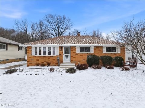 5905 Regency Drive Parma OH 44129