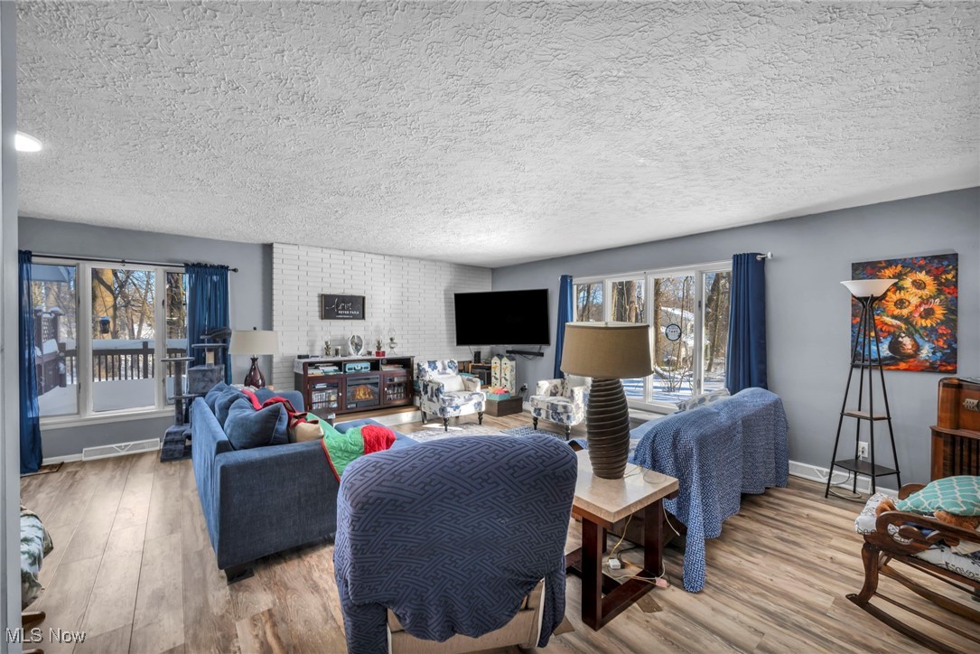 Eastlake Mdws Allotment - Residential