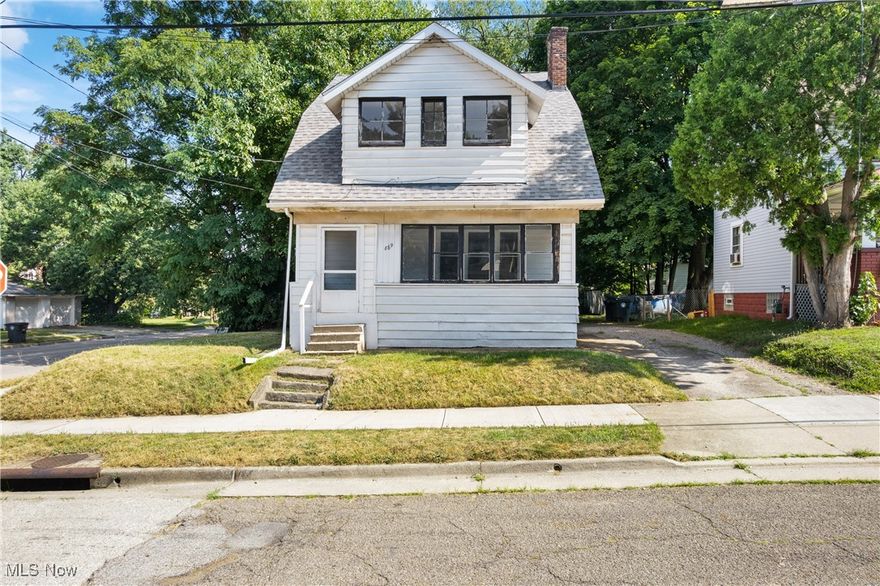 Check out this great opportunity in the heart of Akron! This move-in ready colonial style home for sale features 4 bedrooms (3 on second floor and 1 on 3rd floor) and 1 full bath. Formal dining and charming built-ins with enclosed front porch. Master bedroom has private enclosed porch on second level. Interior of home has been all repainted, roof is only a few years old, and has newer mechanicals -- ready for quick possession, call today!
