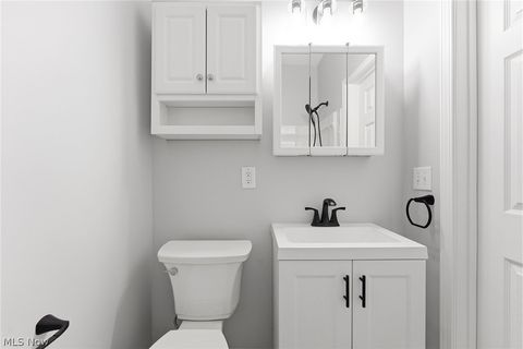 Tiny photo for 1535 Lakewood Avenue, Lakewood, OH 44107 (MLS # 5187210)