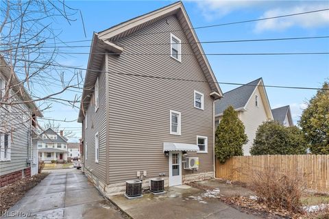 Tiny photo for 1535 Lakewood Avenue, Lakewood, OH 44107 (MLS # 5187210)