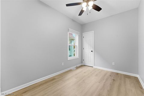 Tiny photo for 1535 Lakewood Avenue, Lakewood, OH 44107 (MLS # 5187210)