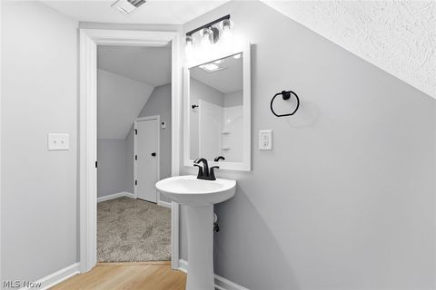 Tiny photo for 1535 Lakewood Avenue, Lakewood, OH 44107 (MLS # 5187210)